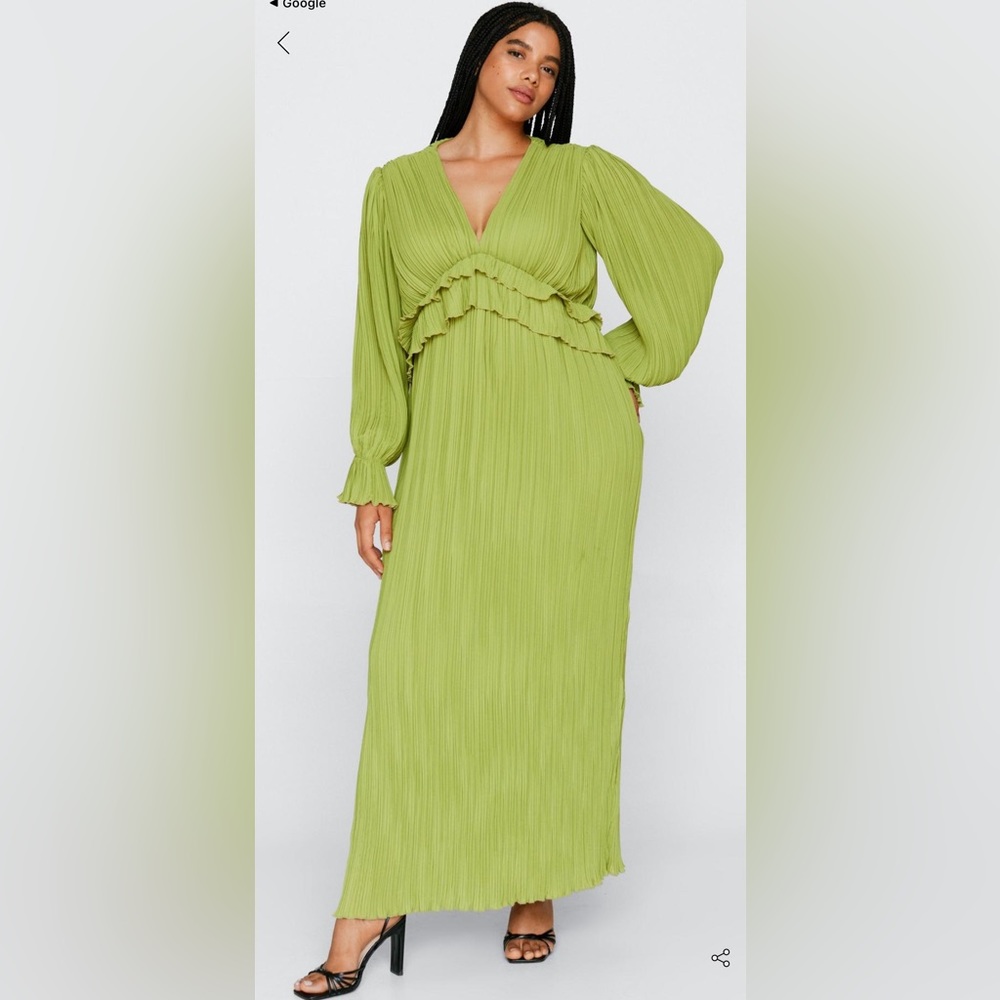 Nasty Gal Pleated Chiffon Green Dress